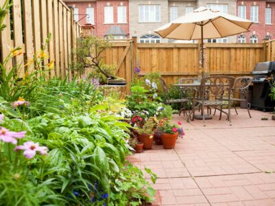 Garden fencing services Luton