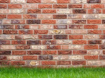 Garden wall installers Luton