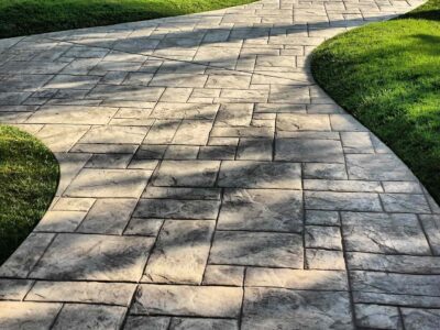 Pathway installers near Luton